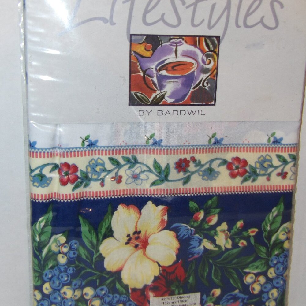 Flowers Tablecloth by Bardwil Linens 60"x84" Oval Oblong Tablecloth